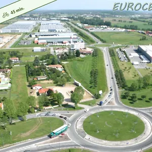 Le Cosy Eurocentre ► Terrasse ► Parking ► Wifi ► 24/24 , Castelnau-dʼEstrétefonds France